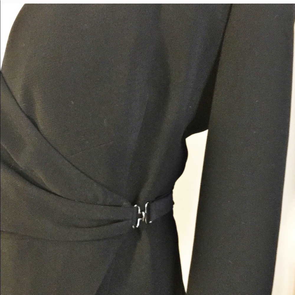 Georgio Armani Black Clasp Blazer/Jacket - Picture 2 of 3